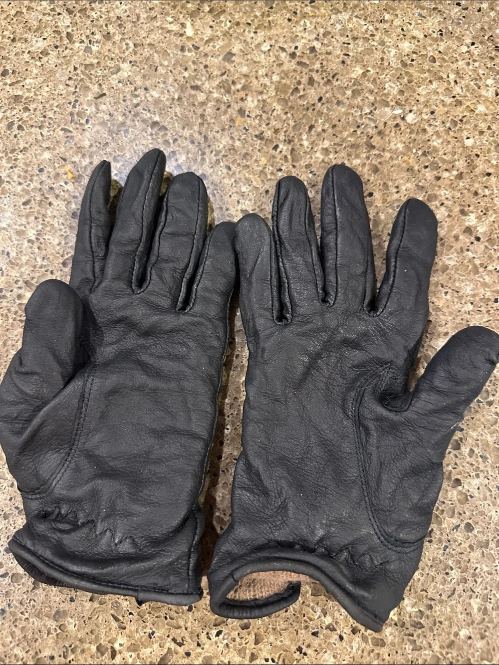Vintage Women's Black Leather Driving Gloves with Wood Toggle